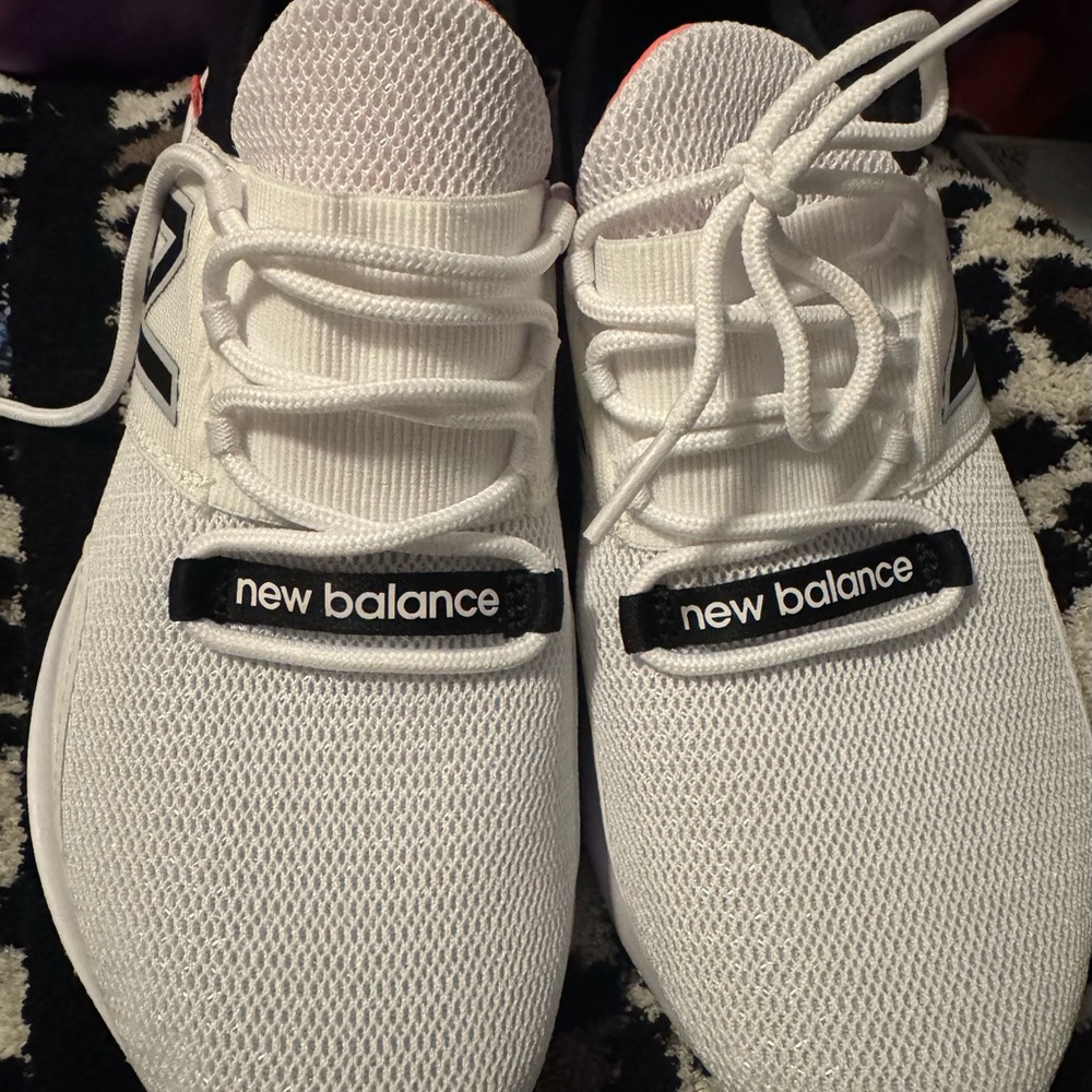 NEW, Never Worn - New Balance Fresh Foam Roav - WROAVLN white running shoes